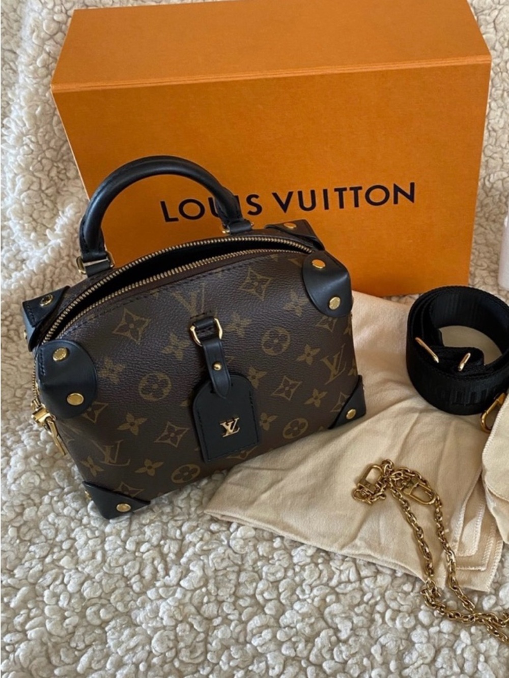 Louis Vuitton Petite malle souple leather handbag